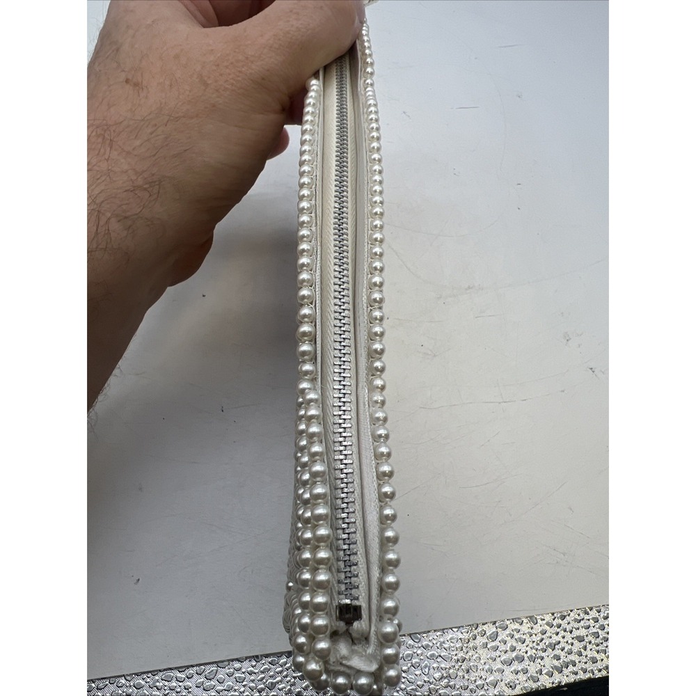Vintage 1960s Ivory Cream Beaded‎ Small Clutch Zip Hand Made Japan Wedding - Picture 6 of 6